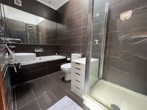 Photo 46- click for photo gallery